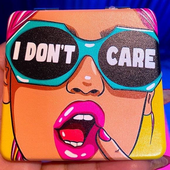 Beauty Compact Mirror: “I Don’t Care”Decor - Picture 1 of 2